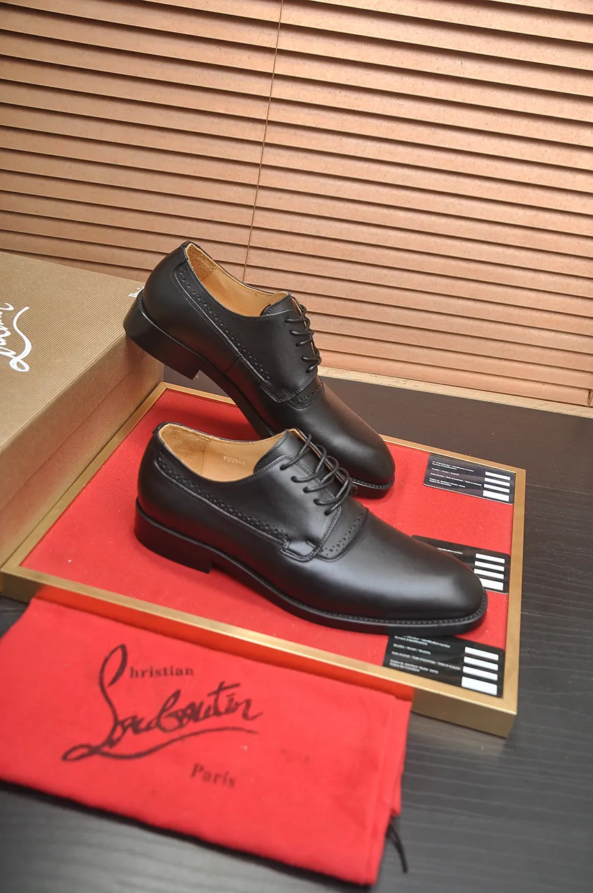 Men's shoes 💰620💶 [Chrstian Loubotin] Red-soled shoes 💋Original mold opening, the highest version on the market, purely handmade ➕Imported cowhide uppers, first-layer water-dyed cowhide lining! Original EU high-gloss outsole. 38 to 45 (45 customized)